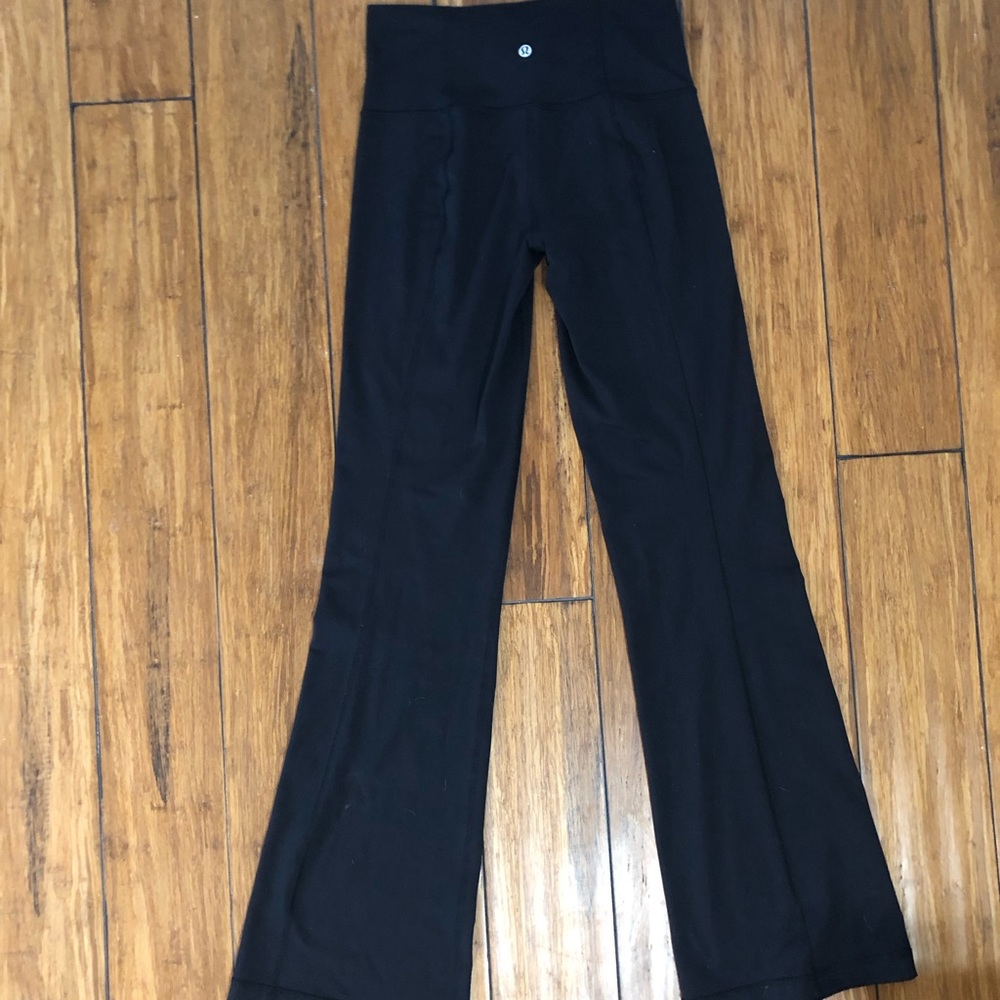 LULULEMON High Waisted yoga pants!!